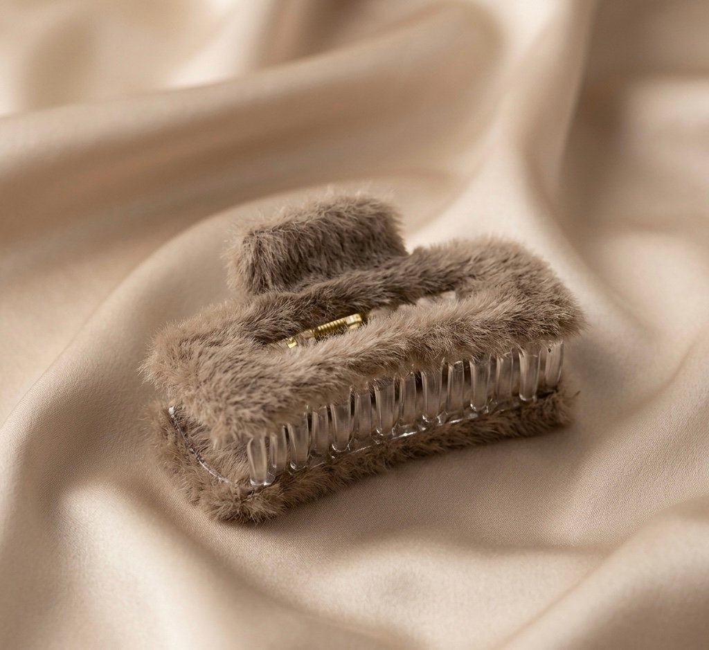 soft faux fur hair claw clip | fluffy hair clutch soft faux fur hair claw clip | fluffy hair clutch